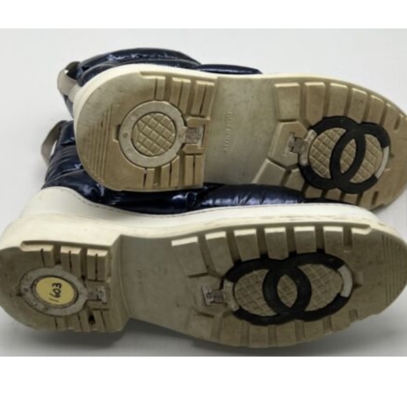 CHANEL Blue Metallic CC Logo Winter Sport Lace Up Snow Moon Boots sz 38 - Picture 5 of 5